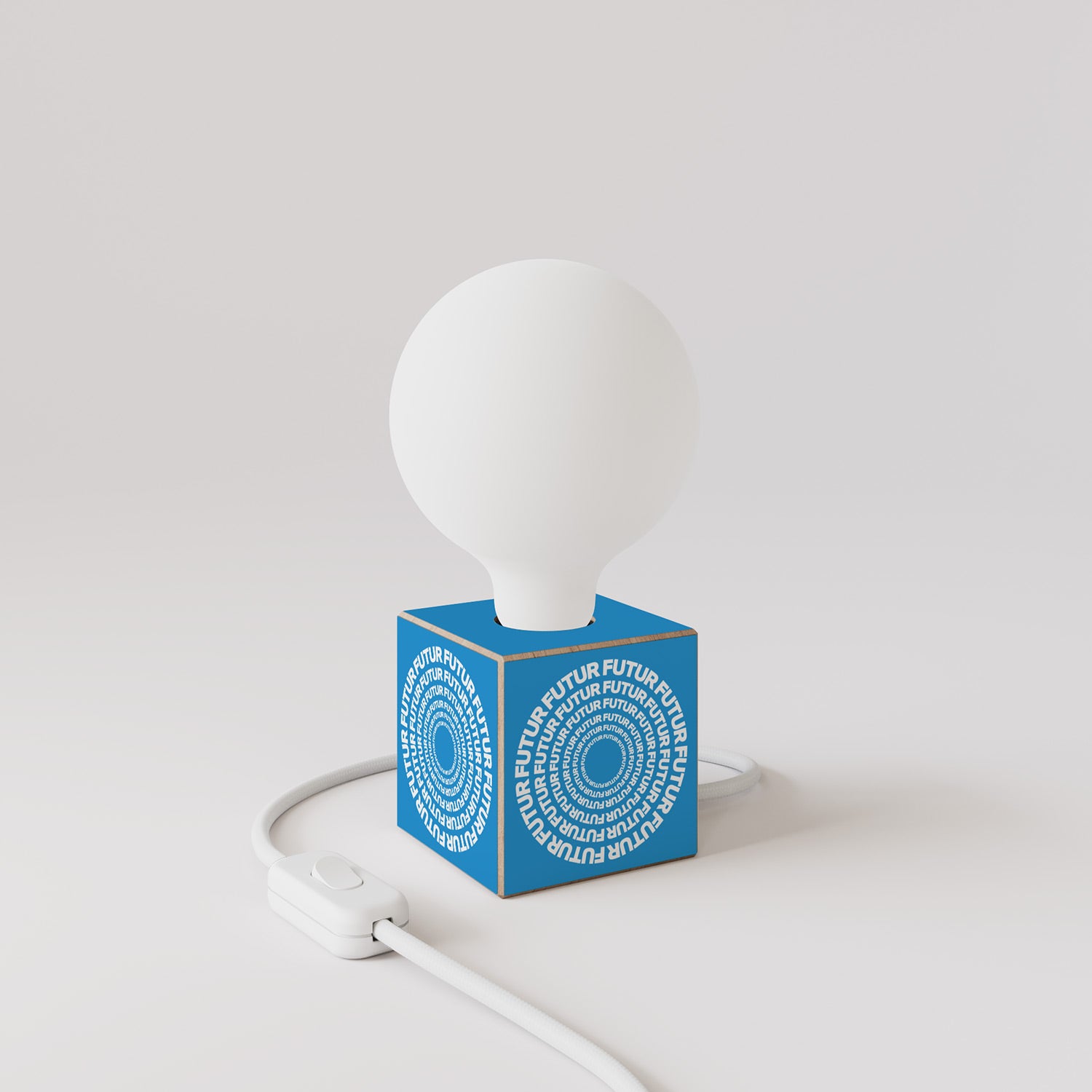 Cubetto table lamp with US plug, "Futur" porcelain effect globe bulb - Futur festival