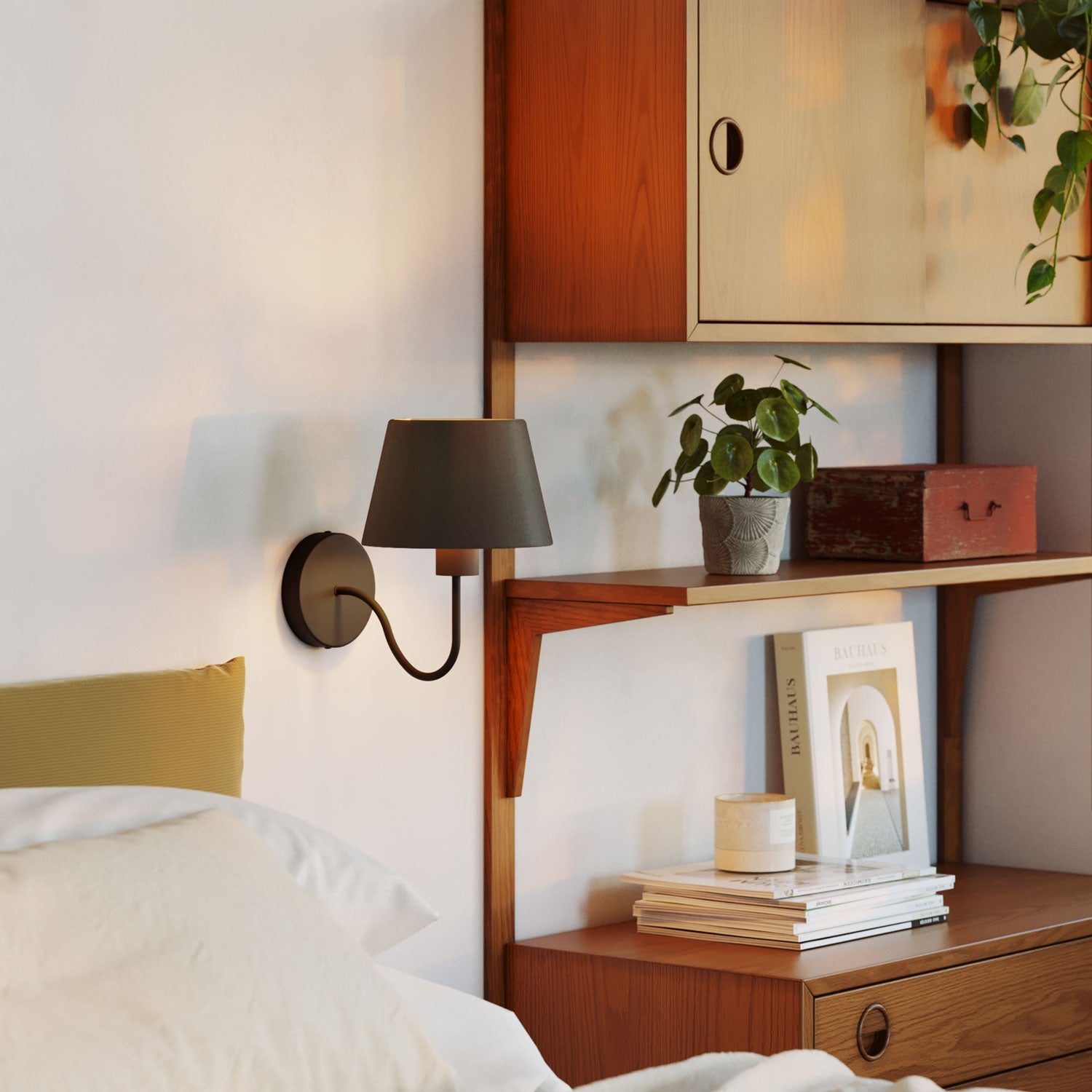 Fermaluce wall lamp with S-shaped extension and Impero lampshade - Black and gold