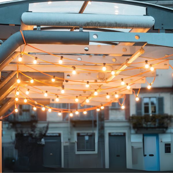 <strong>Aggiungi le lampadine</strong>