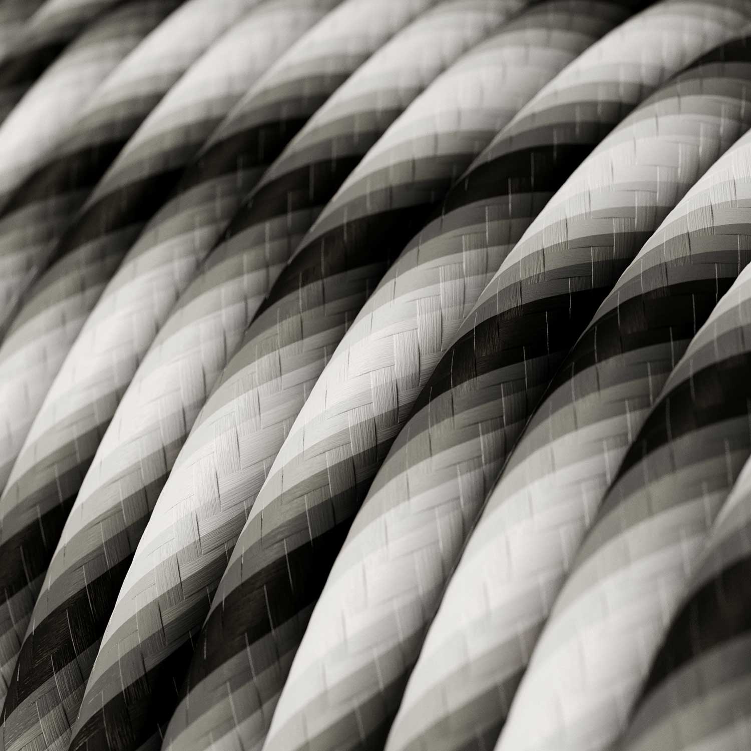 Round Electric Vertigo HD Cable covered by Mr Gray fabric ERM63